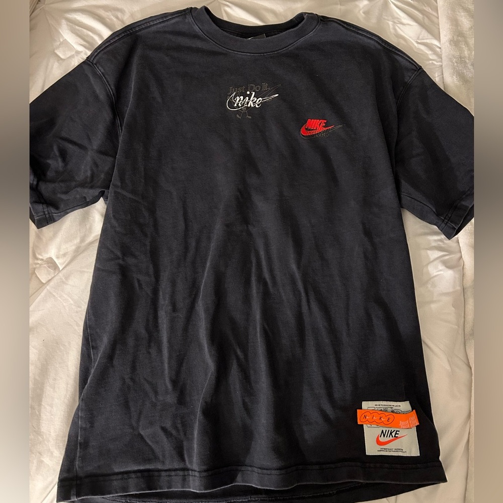 Nike Short Sleeve Shirt